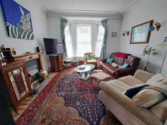 SITTING ROOM