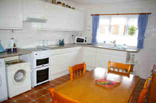 BREAKFAST KITCHEN
