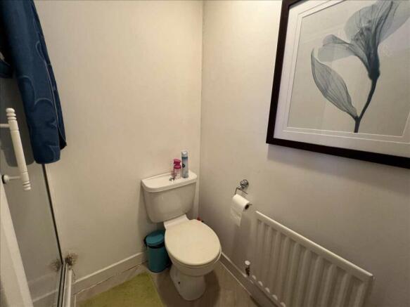 SHOWER ROOM