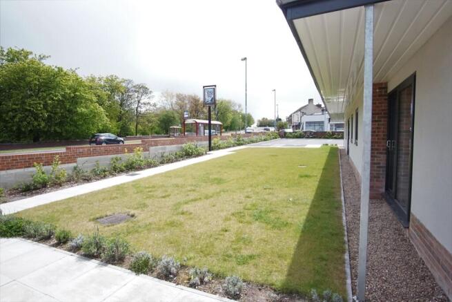 2 bed Apartment to rent Image 9