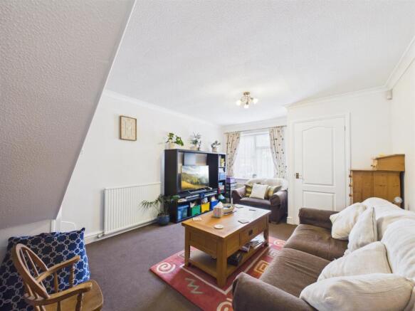 CAM02435G0-PR0364-STILL002.jpg