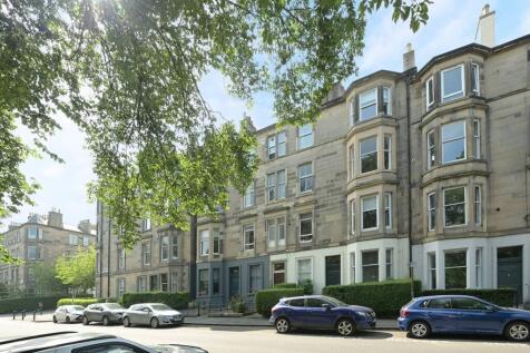 3F1, 148 Brunton Gardens, Montgomery Street, Edinburgh, EH7 5ET