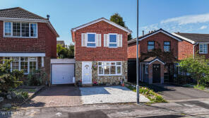72, Brookweed, Amington, Tamworth B77 4EA