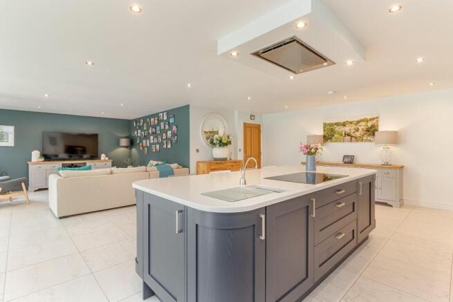 5 bed Barn Conversion for sale Image 5