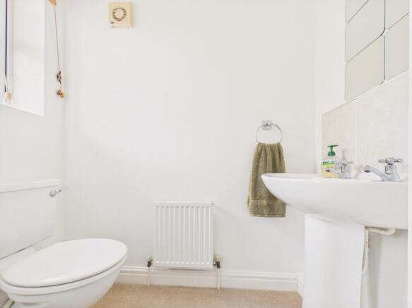 3 bed Detached for sale Image 8