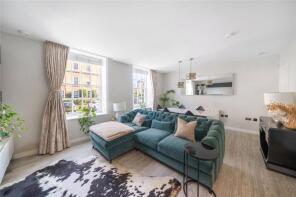 17, White House, Vicarage Crescent, London SW11 3LJ