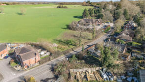 Stumps, Tonbridge Road, Tonbridge TN11 8JL