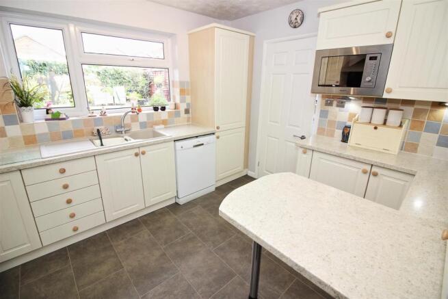kitchen.2.JPG