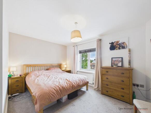 3 bed Semi-Detached for sale Image 12
