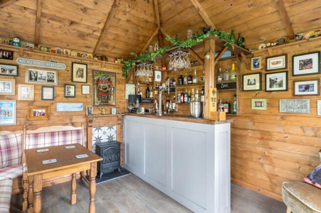 Garden Pub