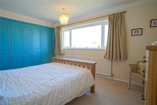 4 bed Detached for sale Image 12
