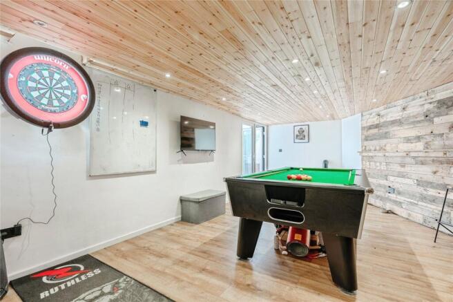 3 bed Semi-Detached for sale Image 5