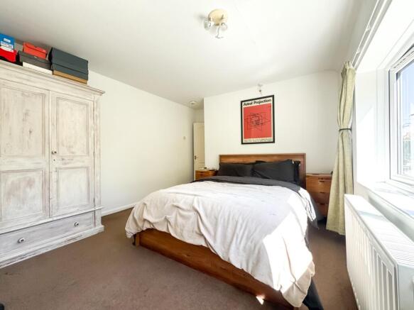 2 bed Apartment for sale Image 8