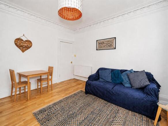1L 182 Strathmartine Road Dundee-3.jpg