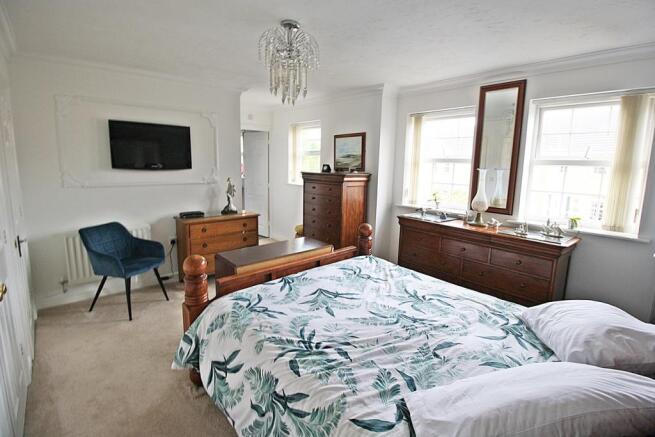 BEDROOM 1