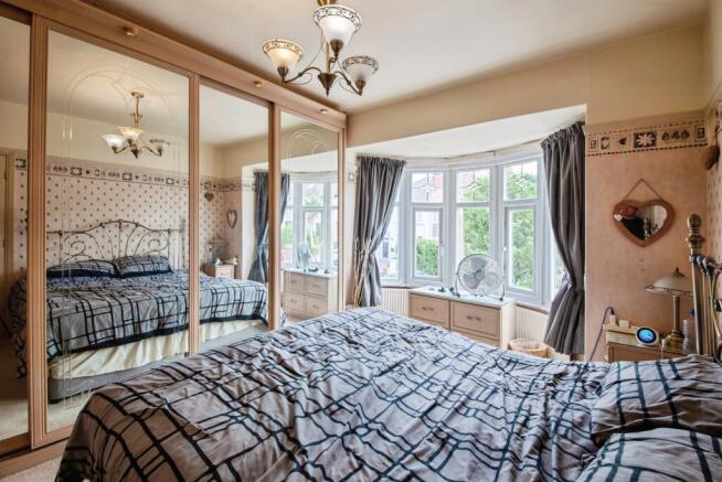 3 bed Semi-Detached for sale Image 12