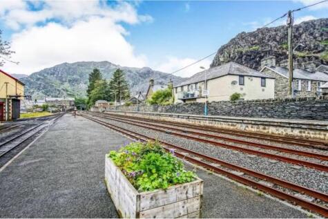 Leeds Street, Blaenau Ffestiniog, LL41