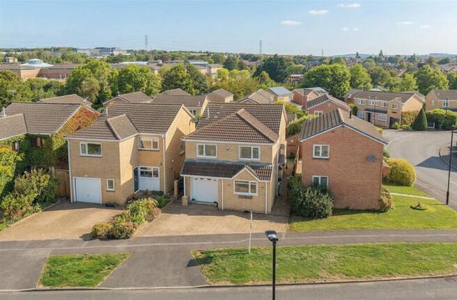 4-bed detached on Beckton Avenue, Waterthorpe, S20, £325,000