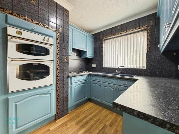 Kingston Road, Worksop photo 4