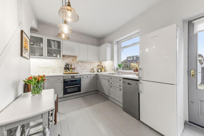 2 bed Terraced for sale Image 6