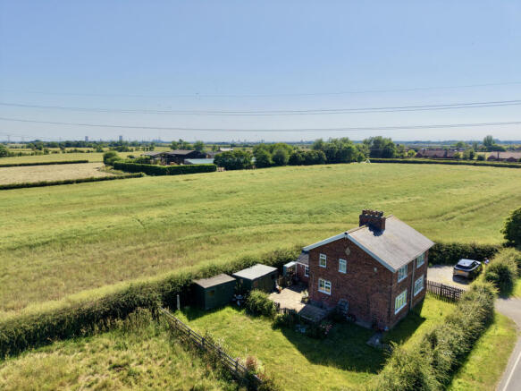 3 bed Cottage for sale Image 11