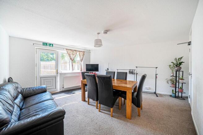 Sitting/Dining Room