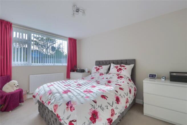 3 bed Bungalow for sale Image 11