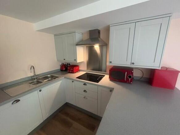 2 bed Apartment for sale Image 4