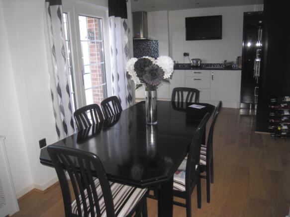 Kitchen / Dining Room