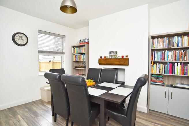 3 bed House for sale Image 9
