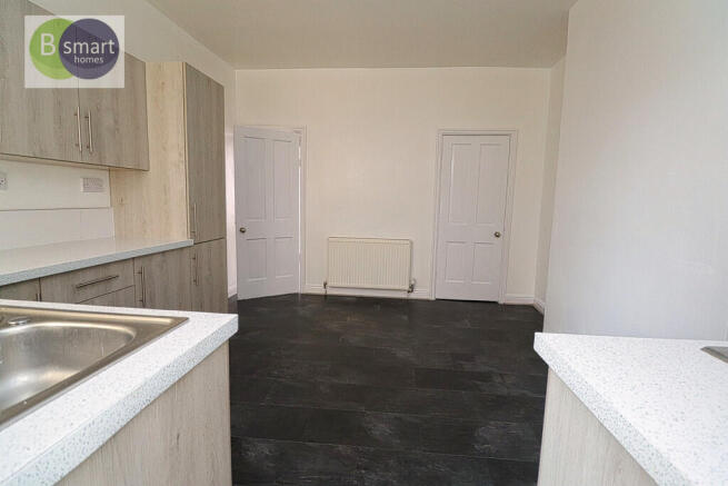 3 bed Terraced for sale Image 4