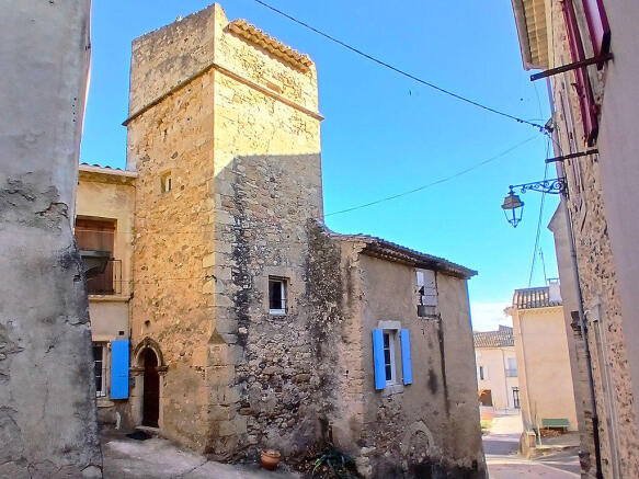 Photo 1