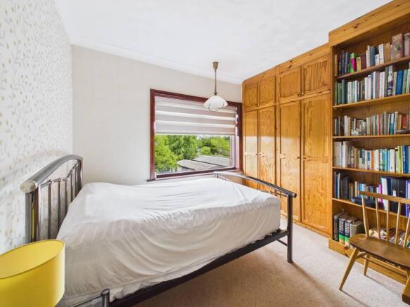 3 bed Semi-Detached for sale Image 8