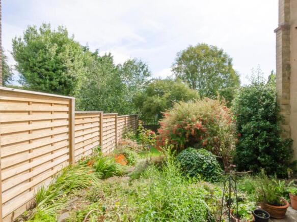 Garden b