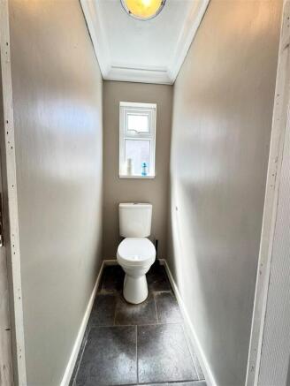 2 bed House for sale Image 9