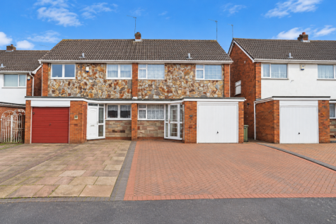 Bristol Road, Dudley, DY2 9SE