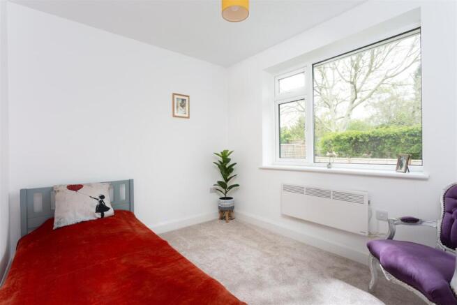 2 bed Semi-Detached Bungalow for sale Image 6