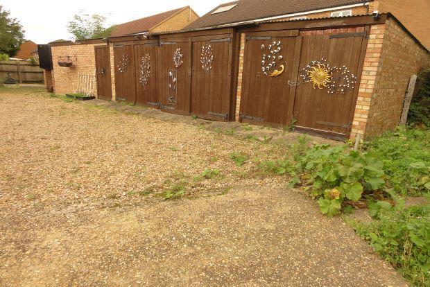 3 Garages