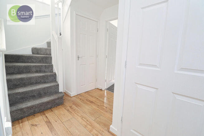 3 bed Semi-Detached for sale Image 7