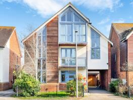 21, Kingswear Drive, Broughton, Milton Keynes MK10 9NZ