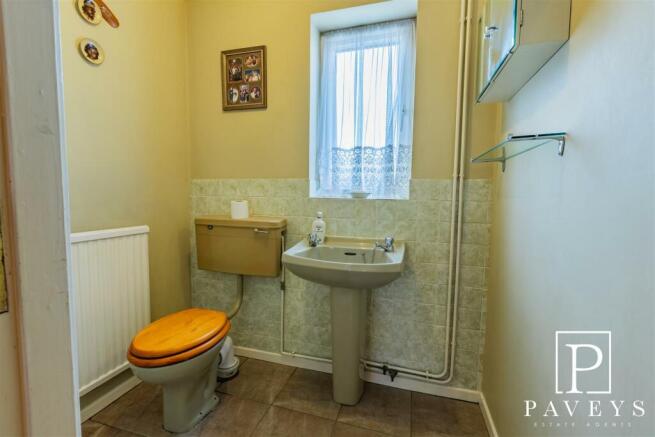 CLOAKROOM