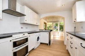 11, The Courtway, Watford WD19 5DP