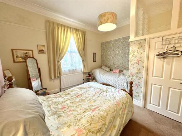 2 bed Maisonette for sale Image 6