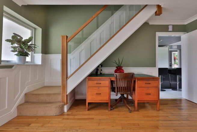 4 bed Detached for sale Image 7