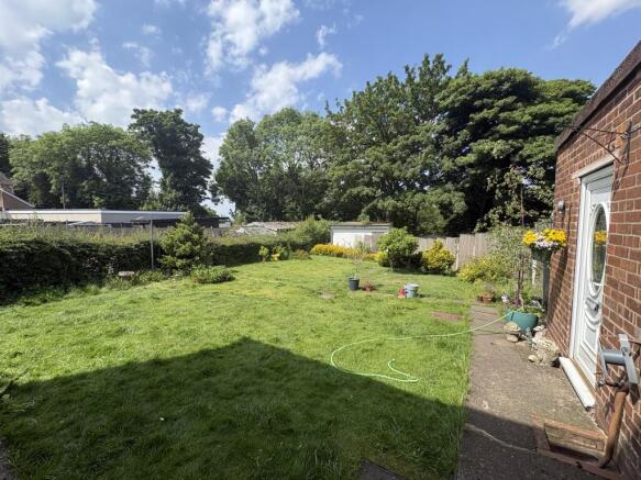 3 bed House to rent Image 9