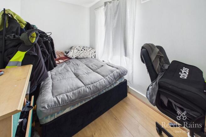 3 bed Semi-Detached to rent Image 5