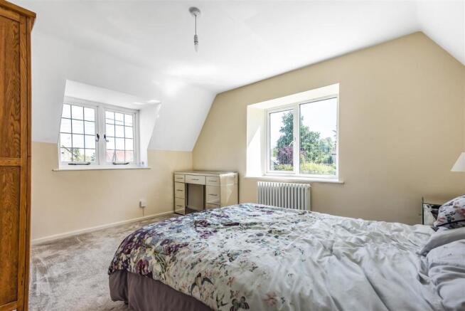 Bedroom 1.jpg
