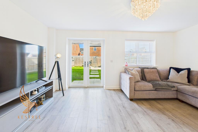 3 bed Detached for sale Image 11