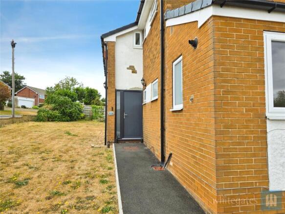4 bed Detached for sale Image 8