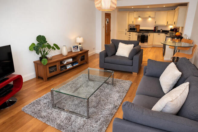 Modern open-plan ...